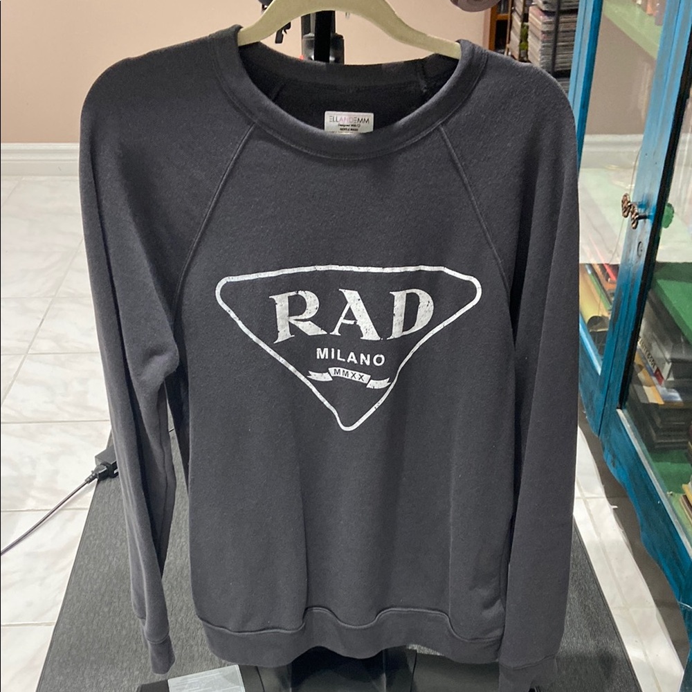 Elle and Emm Rad Milano Gray Sweatshirt
